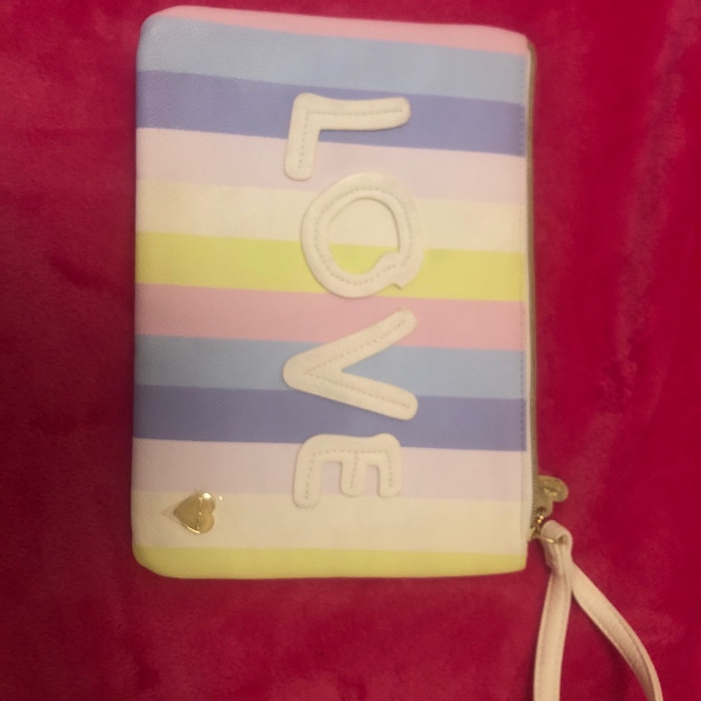 Breast Johnson wristlet